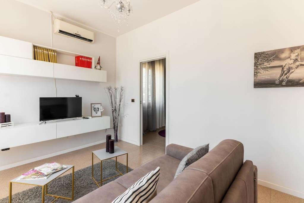 “Casa Moderna Con Parcheggio Privato” Apartment Imola Exterior photo