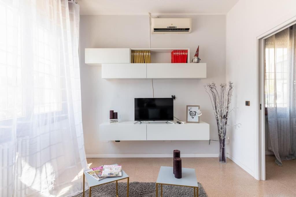 “Casa Moderna Con Parcheggio Privato” Apartment Imola Exterior photo
